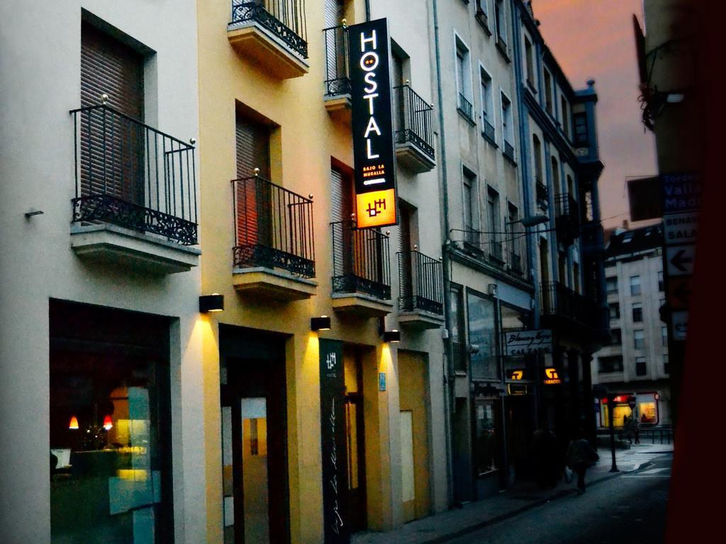 Hostal Bajo La Muralla Самора Экстерьер фото